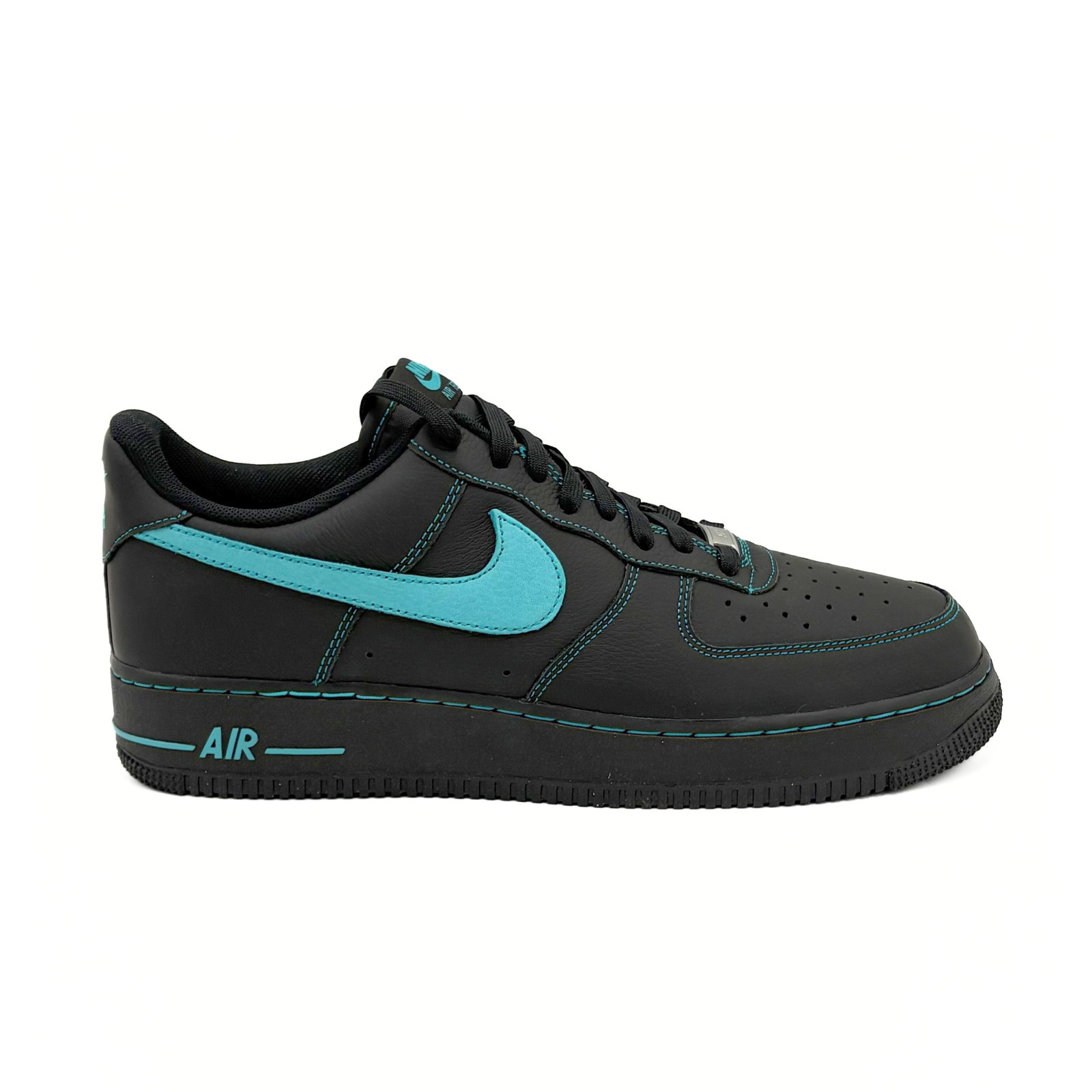 Nike Air Force 1 '07 LV8 (Black Tiffany)
