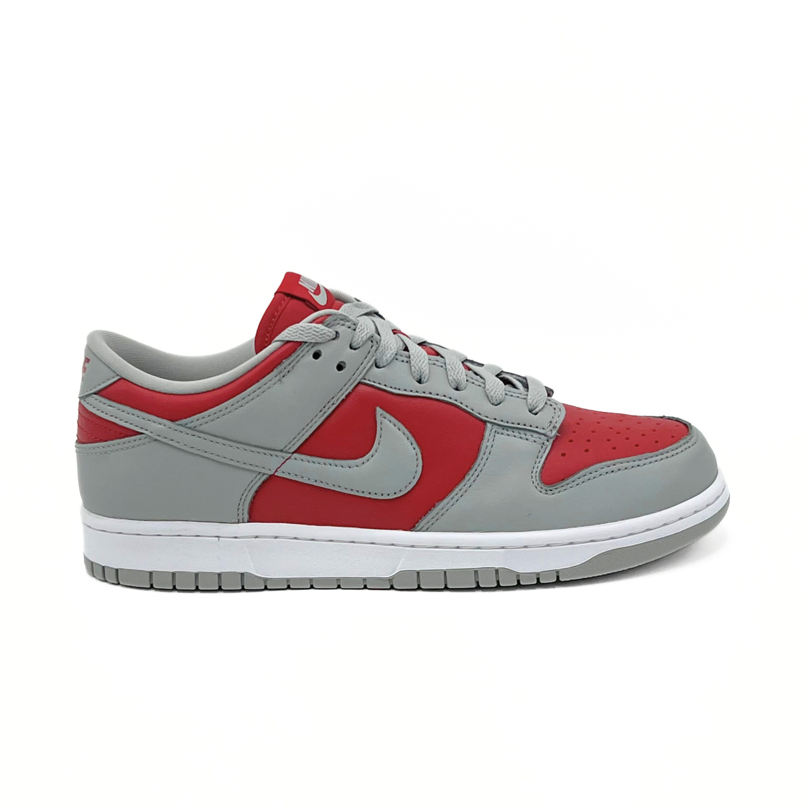 Nike Dunk Low (Ultraman)