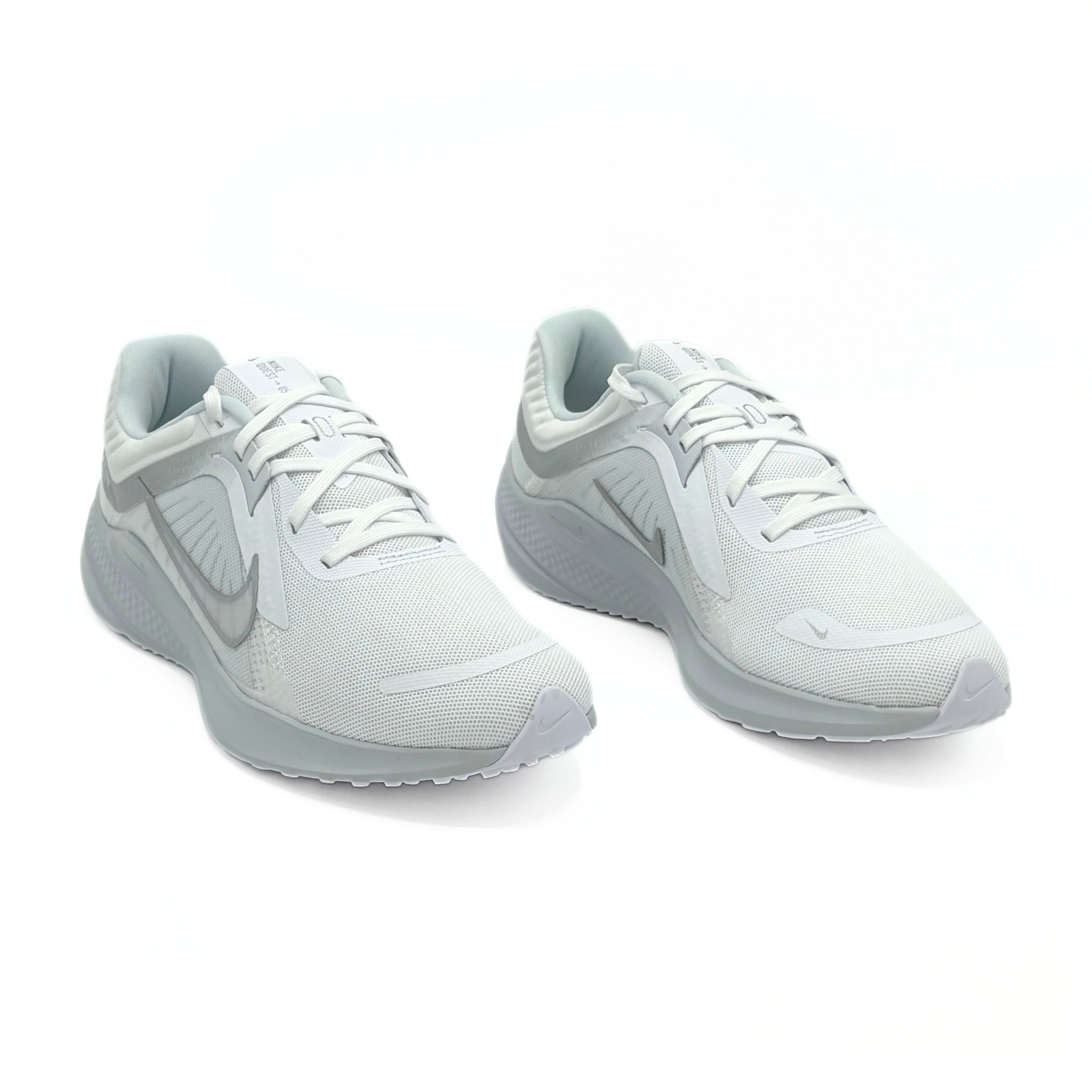 Nike Quest 5 WMNS (White Metallic Silver)