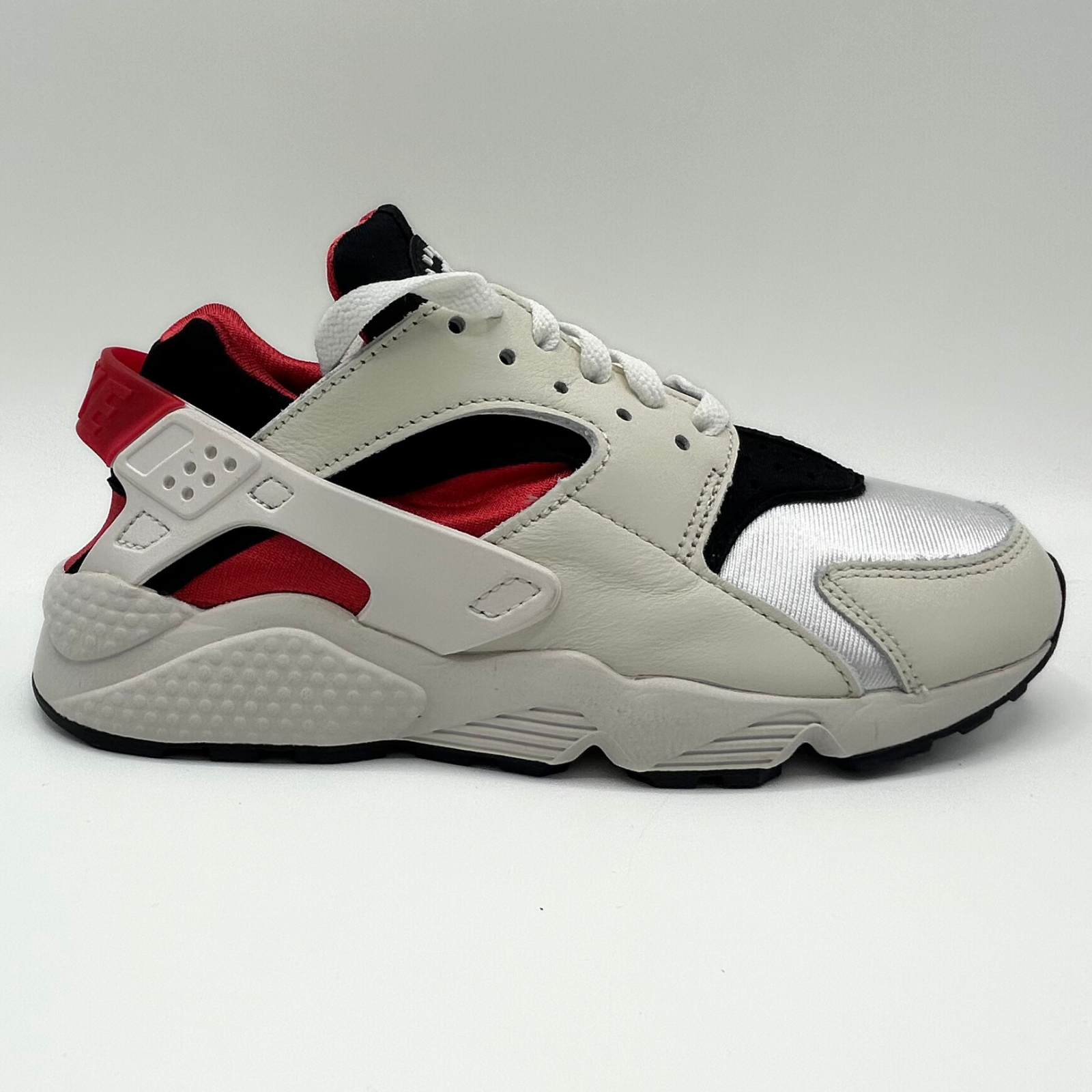 Nike Air Huarache (Sail Red)